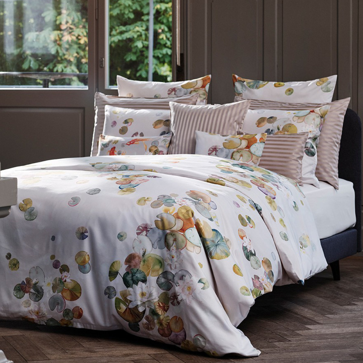 Luxusn Povleen - Christian Fischbacher - Ninfea - Swiss Satn - Luxury