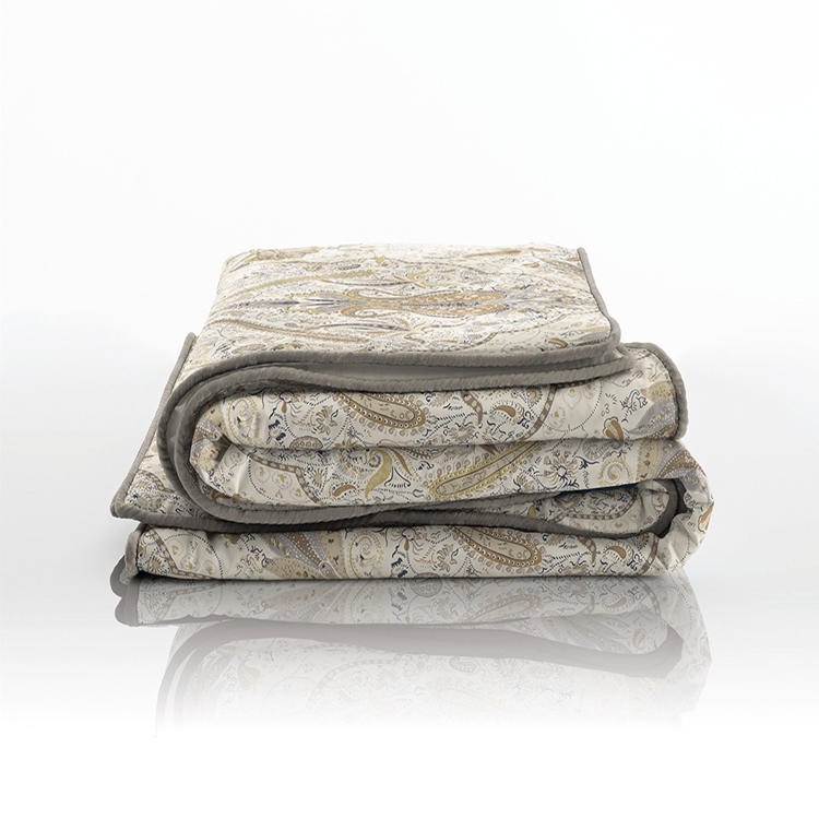 Italsk� Luxusn� Pl�d - Deka - Silky Paisley Noblesa B�ov� - Zucchi - Italy Style