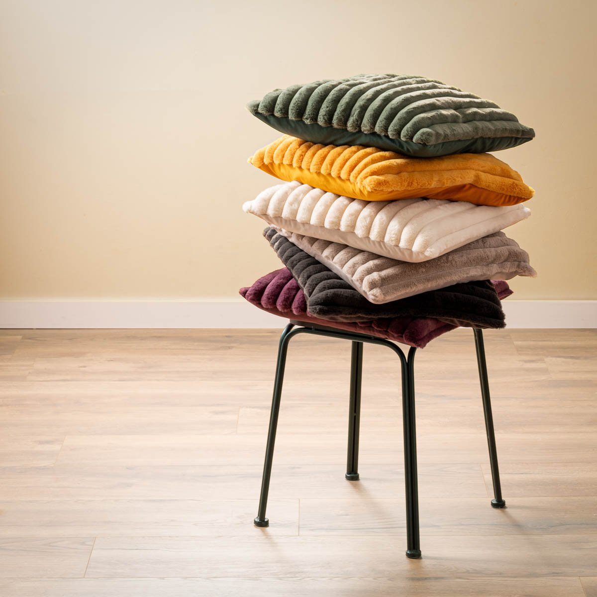 Dekora�n� Pol�t��ky - Velk� Cord